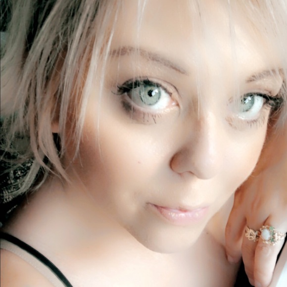 There is Power in the Name of Jesus to Break Every Chain that Binds You - Picture 9 of 10